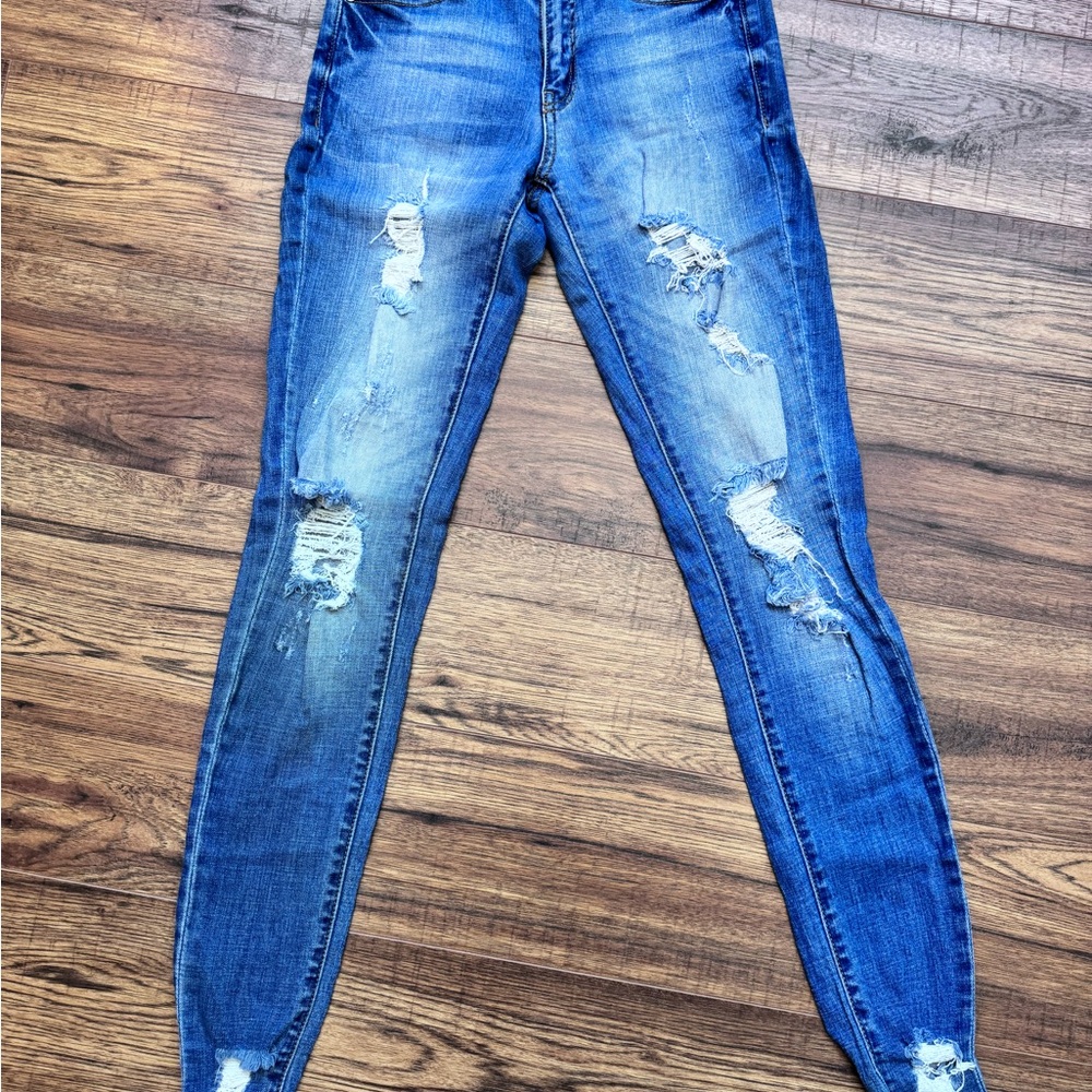 KanCan Distressed Skinny Jeans in Blue